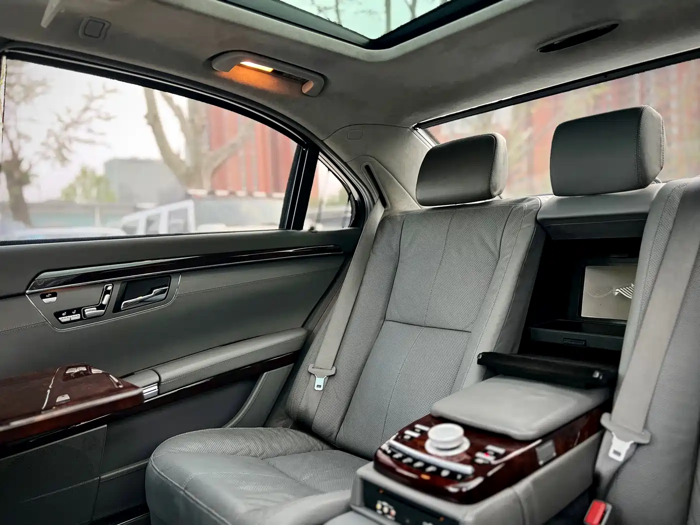 Mercedes-Benz S-Class 2008 Model S 600 L фото 39