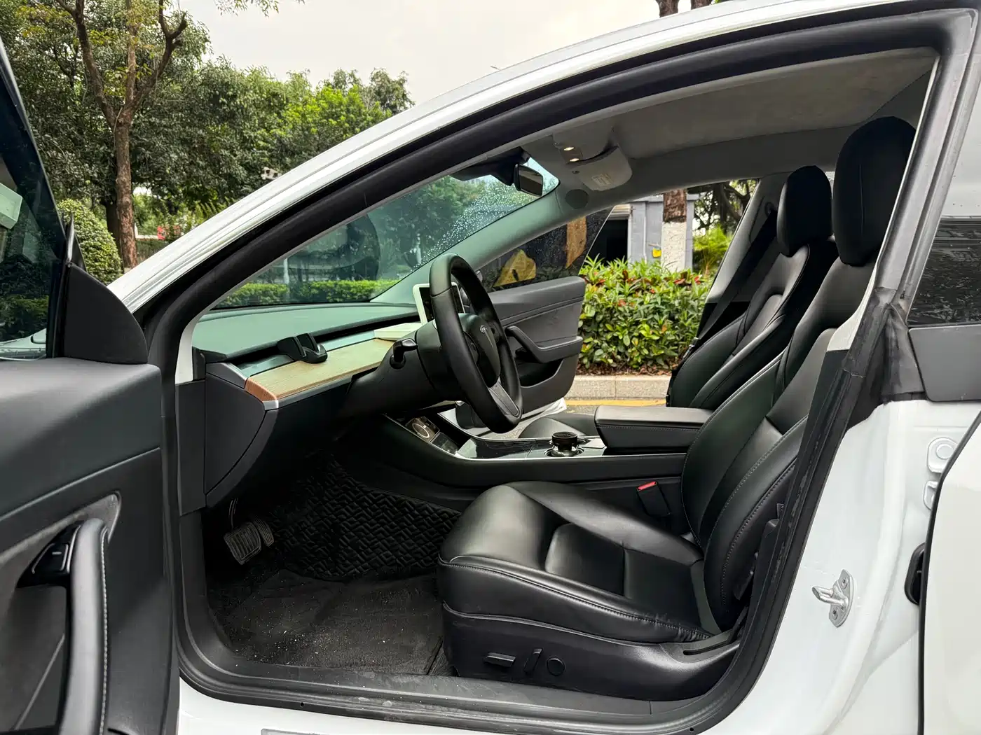 Tesla Model 3 2020 2019 Standard Range Rear-Wheel Drive Upgrade