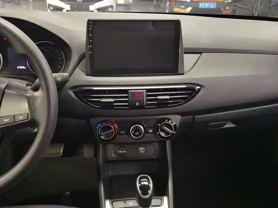 Hyundai Elantra 2020 1.6L Auto GL Pleasing Edition фото 13