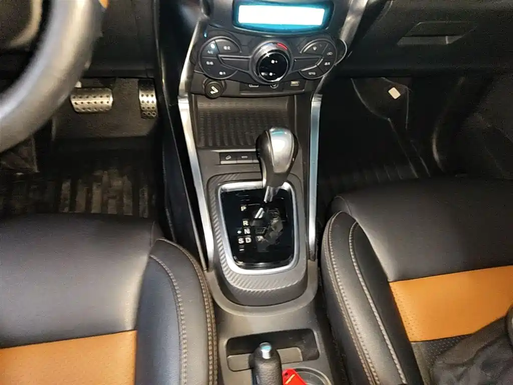 BYD Yuan 2016 1.5TID Automatic Honor фото 14