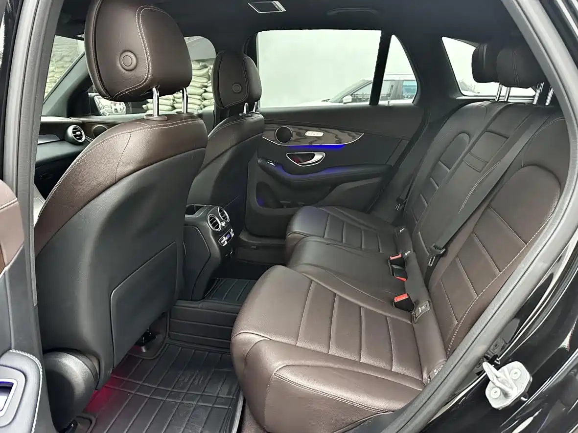 Mercedes-Benz GLC 2022 Facelift GLC 260 L 4MATIC Luxury Model фото 14