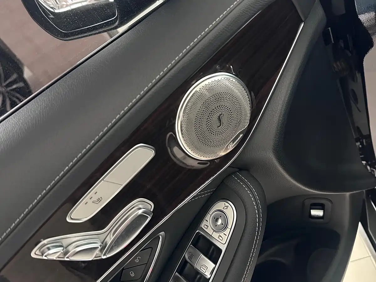 Mercedes-Benz GLC 2016 GLC 260 4MATIC Dynamic фото 10