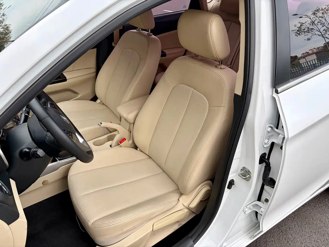 Changan Eado 2016 2015 1.6L Manual Luxury China V
