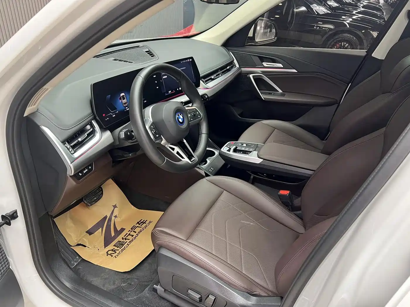 BMW iX1 2024 2023 eDrive25L M Sport Package