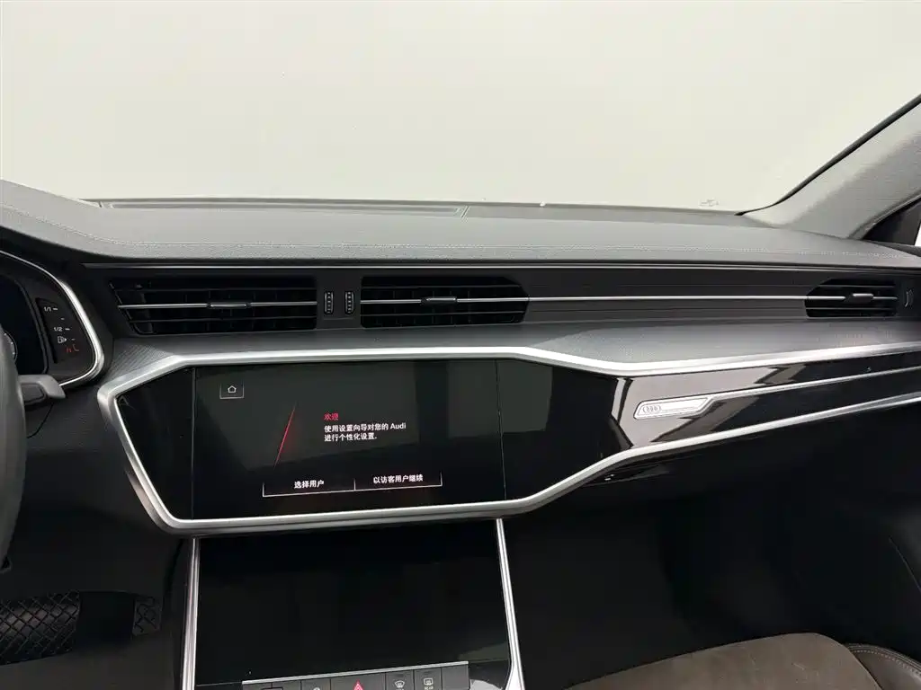 Audi A7L 2022 45 TFSI S-line Dream Builder Crystal Package фото 11