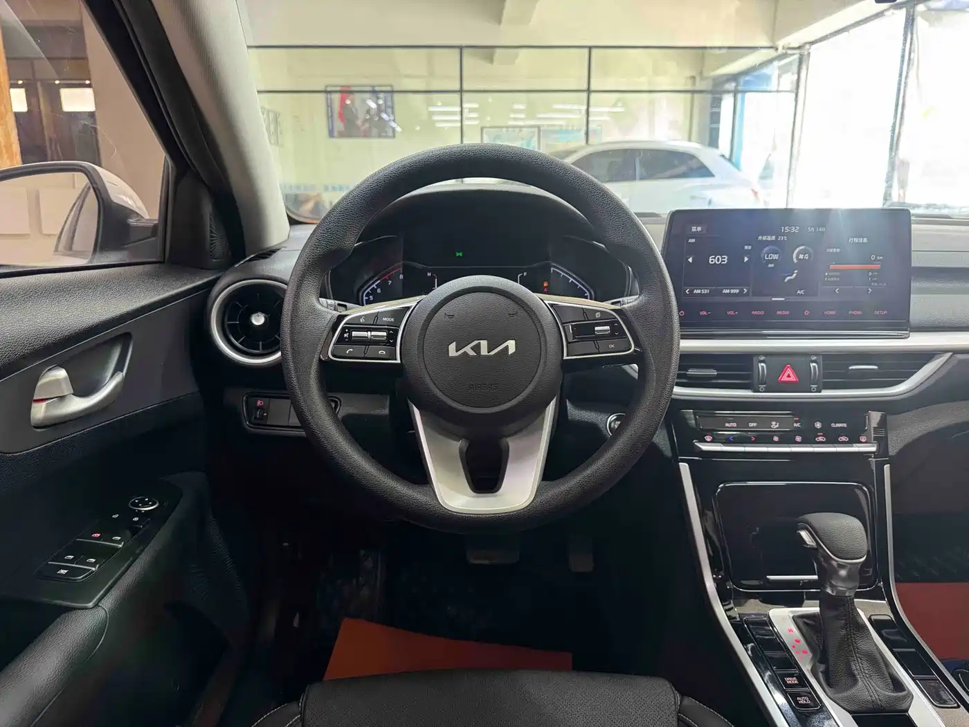 Kia K3 2021 1.5L CVT Fashion Edition фото 16