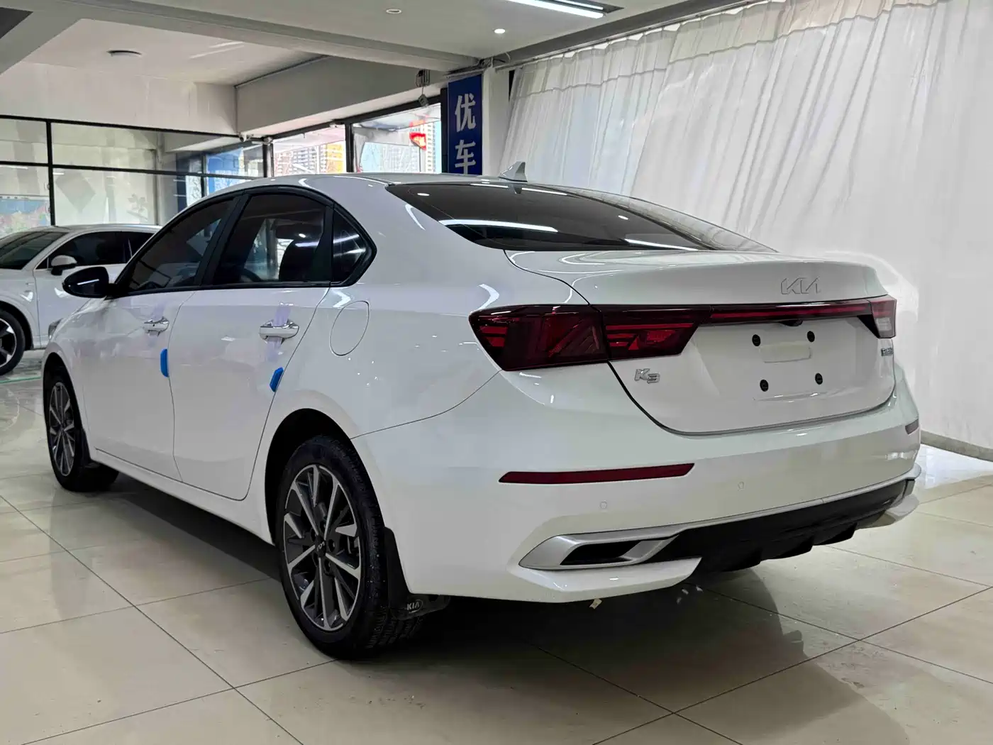 Kia K3 2021 1.5L CVT Fashion Edition фото 4