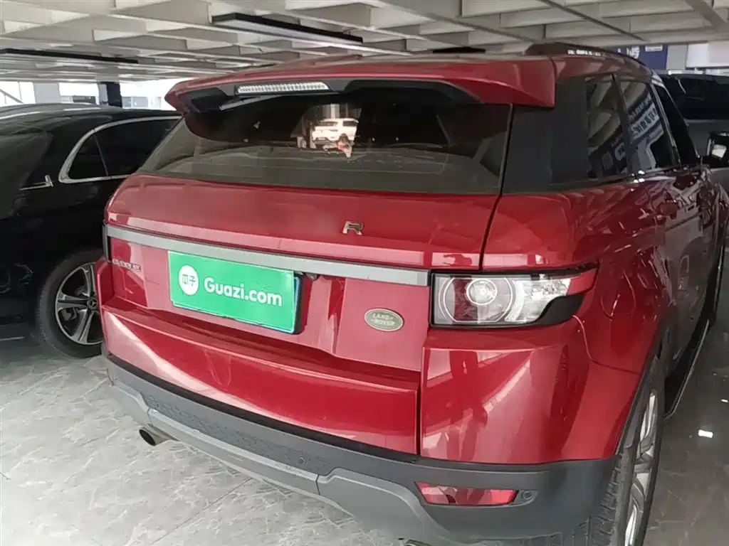 Land Rover Range Rover Evoque 2015 2.0T 5-Door Fashion Edition фото 6