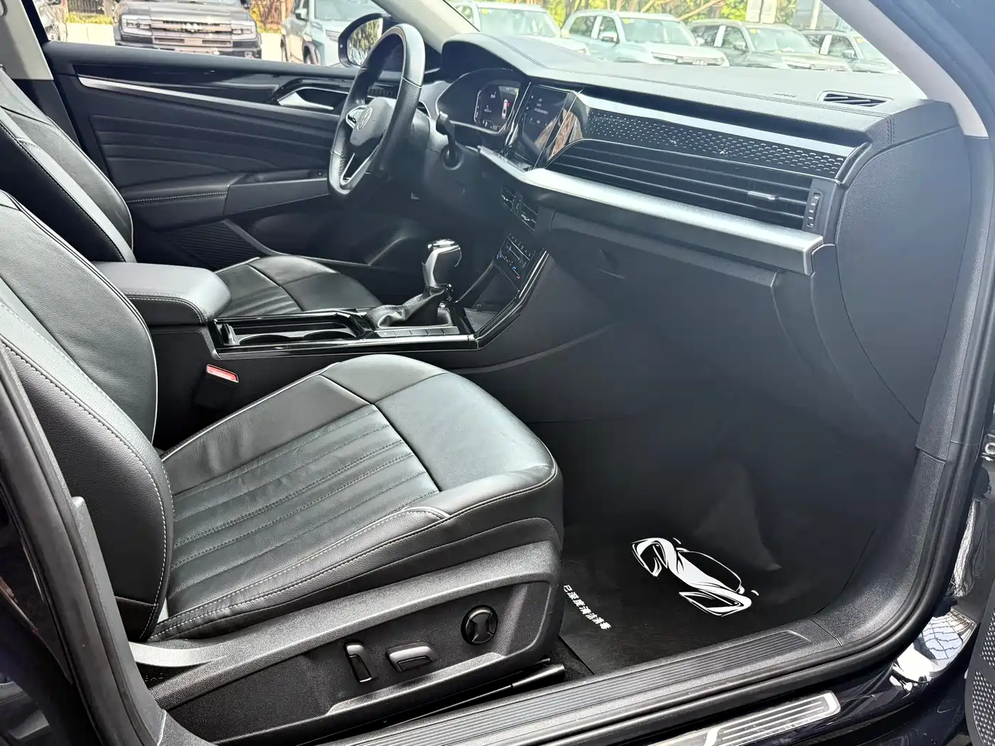 Volkswagen Passat 2024 330TSI Starlight Elite Edition фото 10
