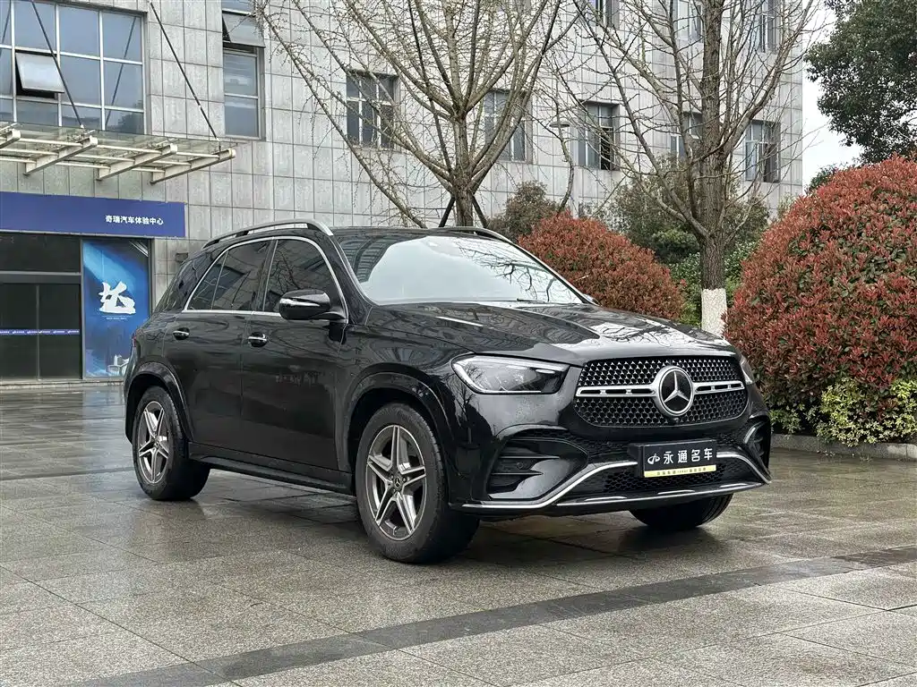Mercedes-Benz GLE 2024 GLE 450 4MATIC Fashion фото 3