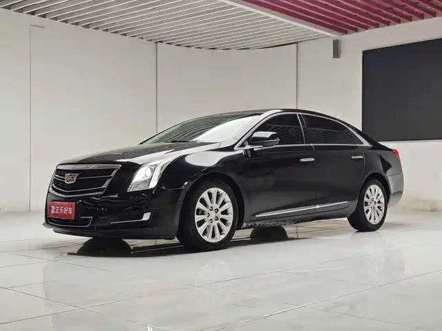 CADILLAC XTS