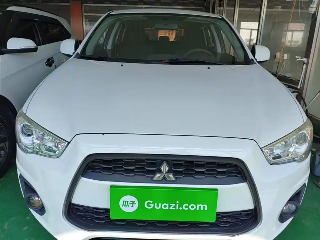 Mitsubishi ASX 2013 2.0L CVT 2WD Elite фото 3