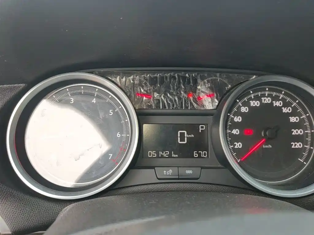 Peugeot 408 2020 230THP 10th Anniversary Premium Edition фото 8