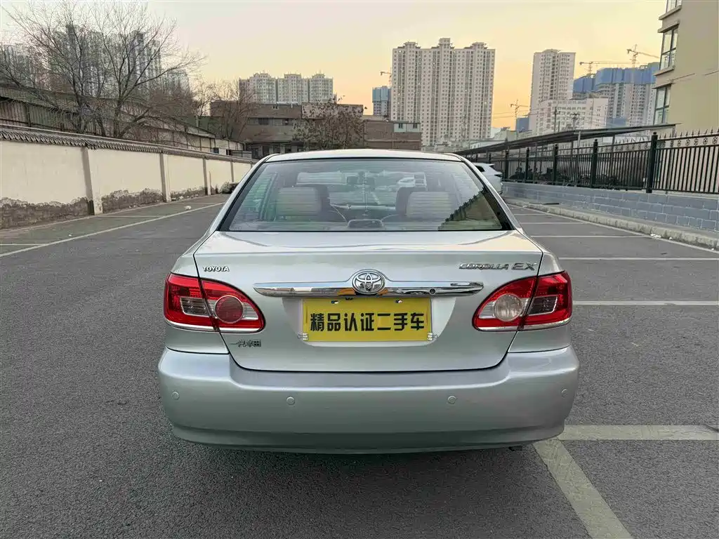 Toyota Corolla 2011 1.6L Automatic Luxury Edition фото 16