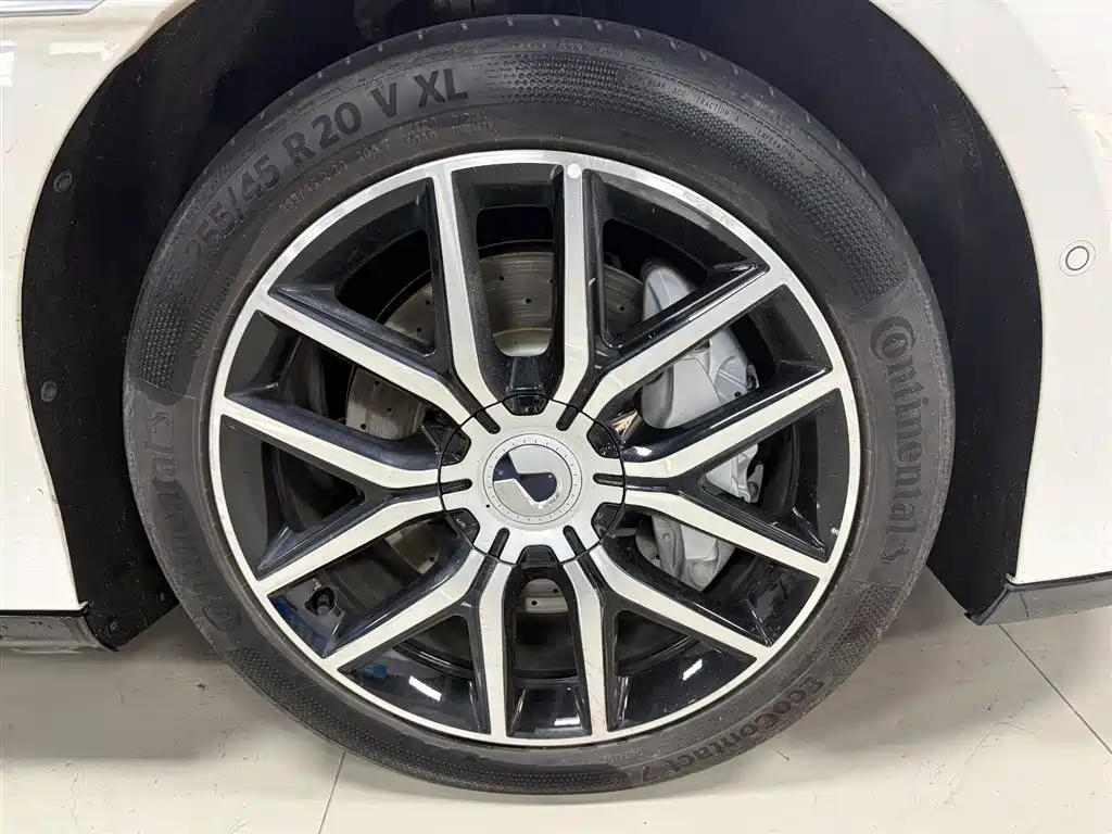 Denza Z9 2024 Model 1100km AWD Max Edition фото 31