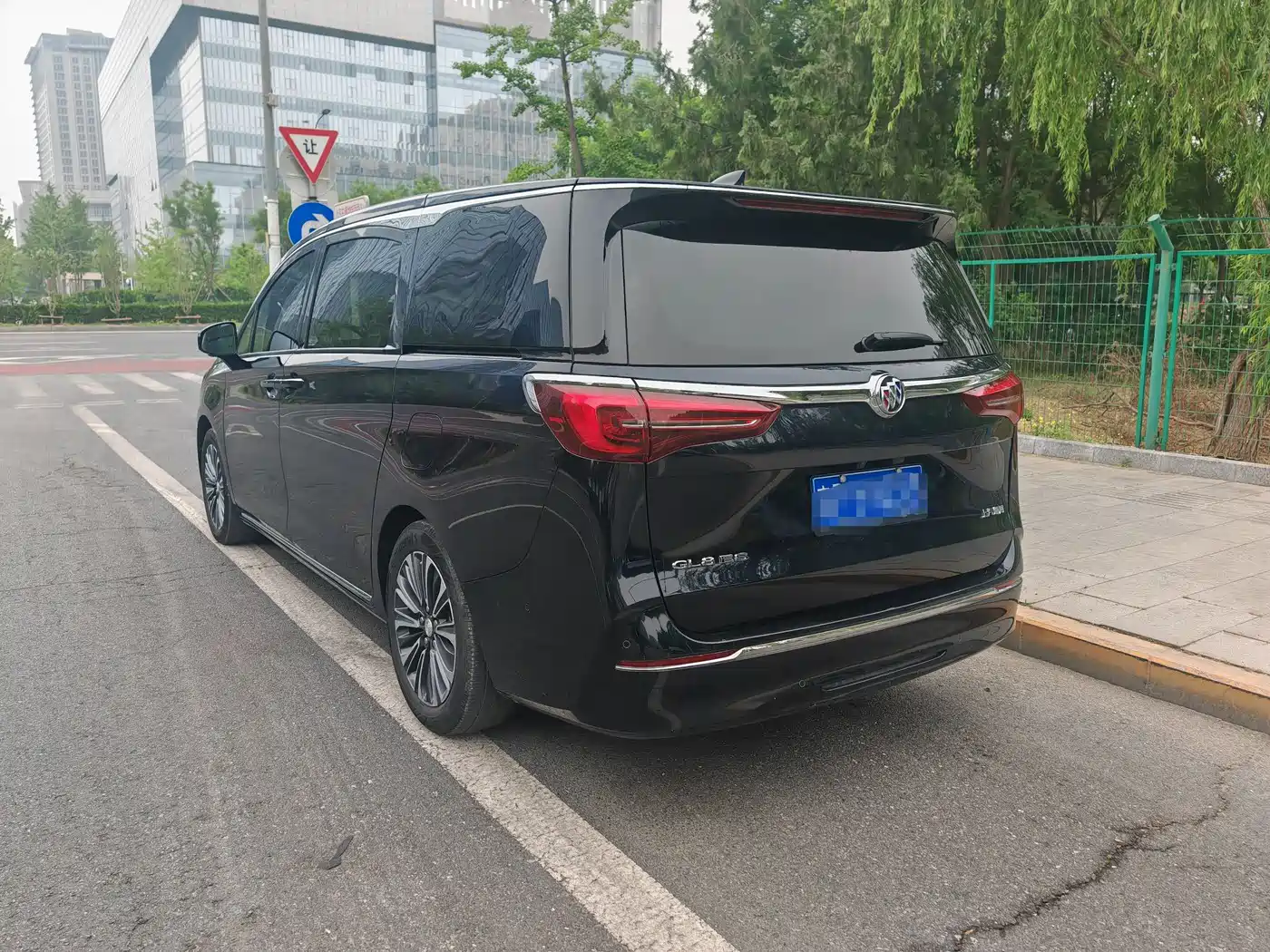 BUICK GL8