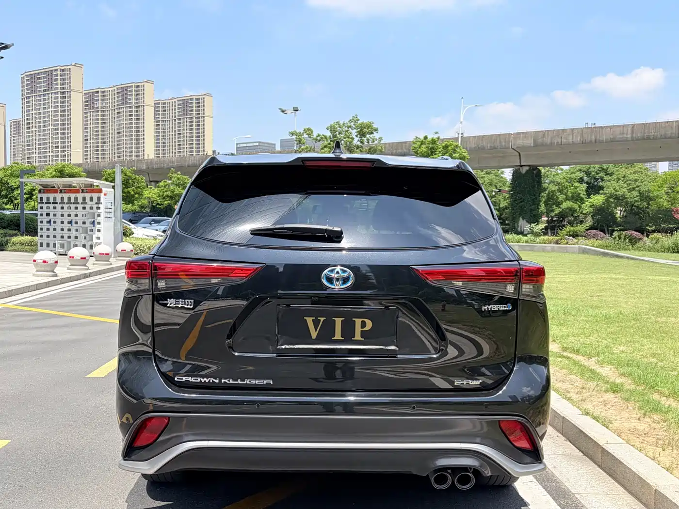 Toyota Crown Kluger 2021 2.5L HEV 4WD Premium фото 6