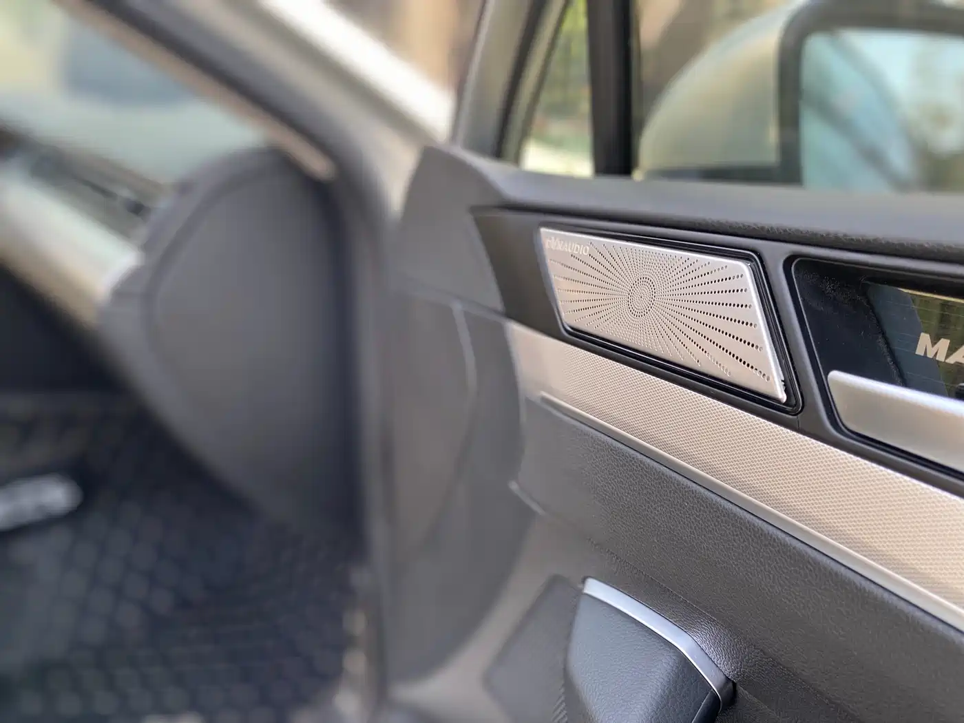 Volkswagen Magotan 2018 280TSI DSG Leading фото 32