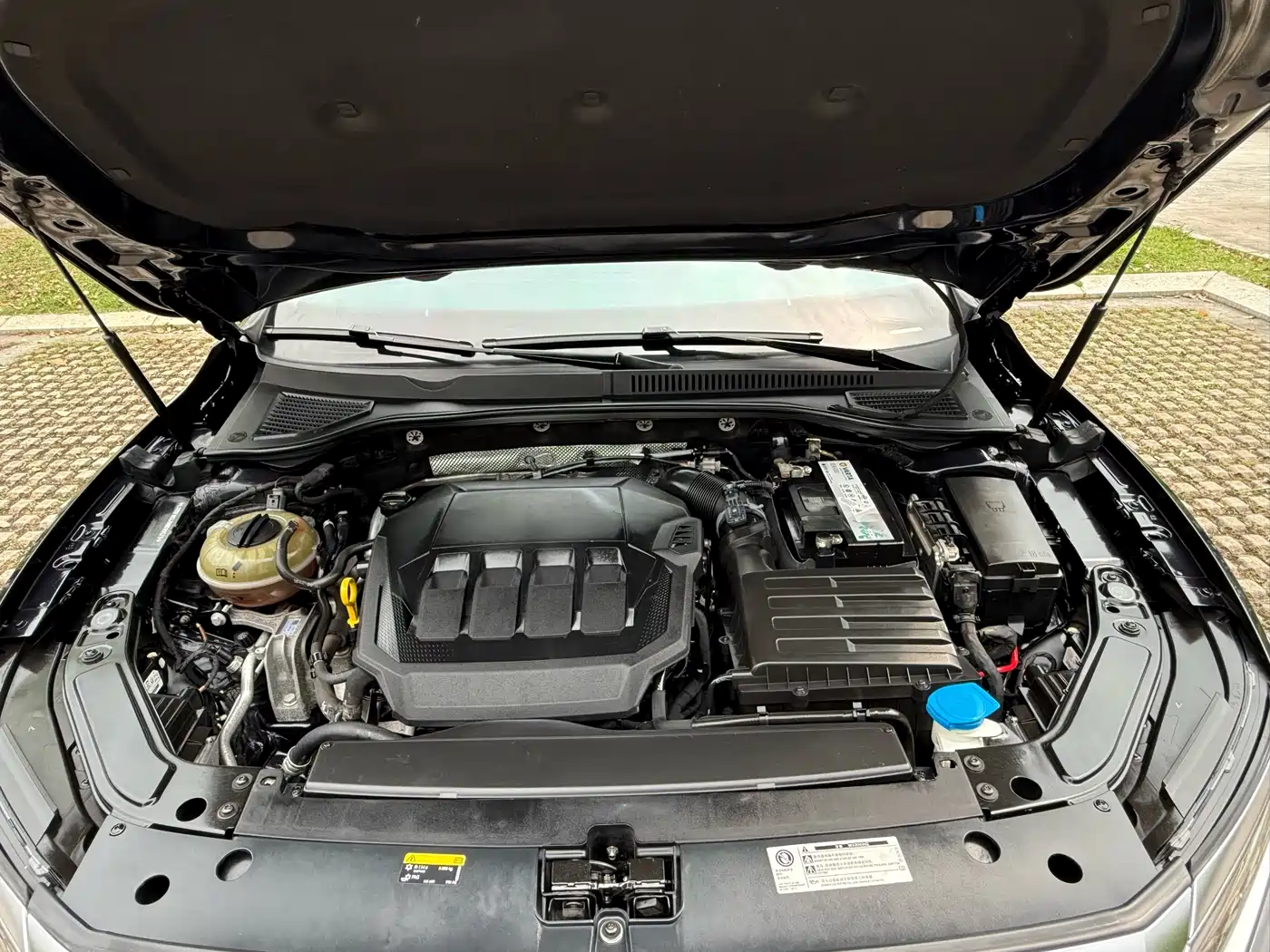 Volkswagen Passat 2022 330TSI Elite Edition фото 14