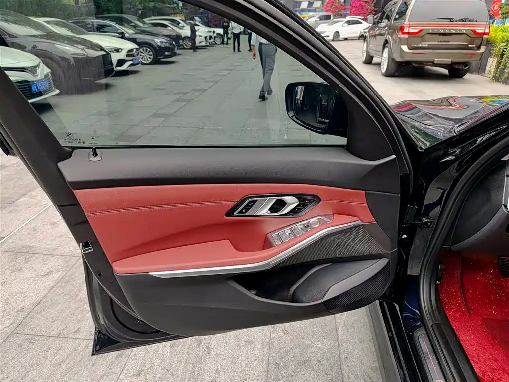 BMW i3 2024 eDrive 35 L фото 6