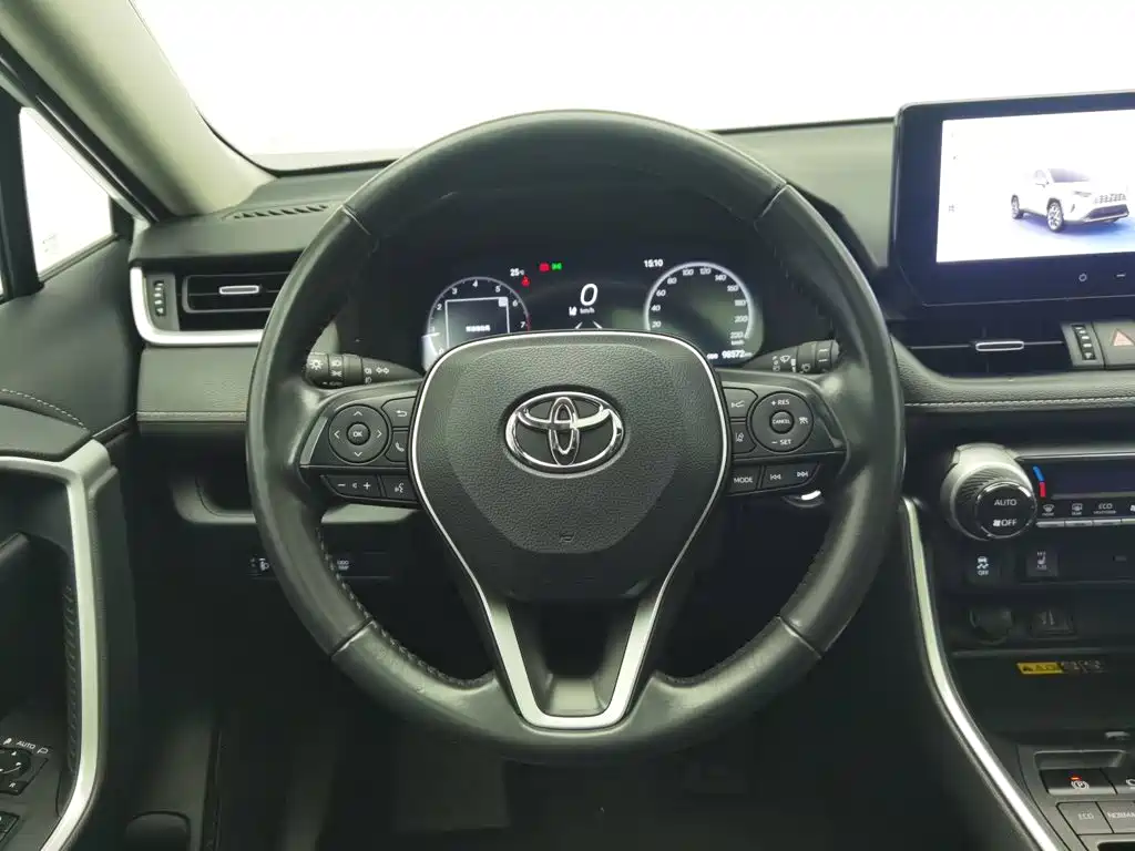 Toyota RAV4, миниатюра 11