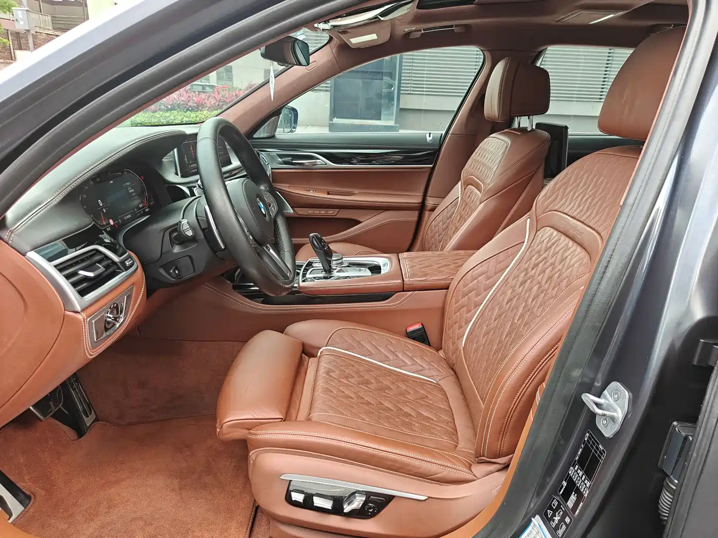 BMW 7 Series 2019 740Li xDrive Executive M Sport Package фото 5