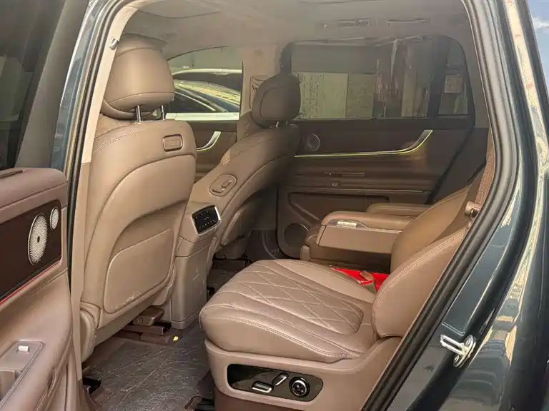AITO Wenjie AITO M9 2024 Range Extender Ultra 52kWh 6-seater фото 7