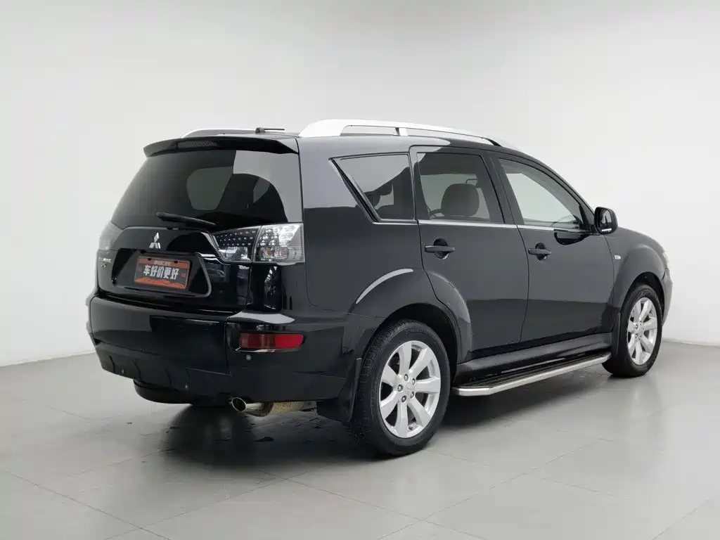 Mitsubishi Outlander (Import) 2009 2010 Outlander 2.4 Fashion Edition