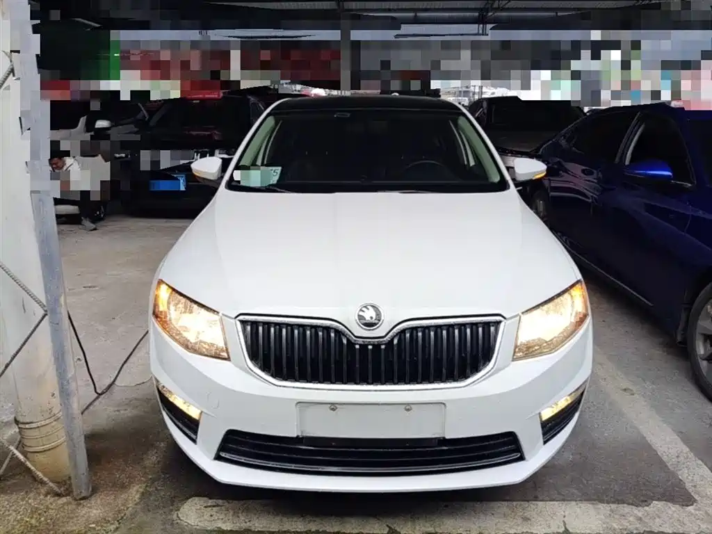 Škoda Octavia 2017 TSI280 DSG ZhiXing фото 3