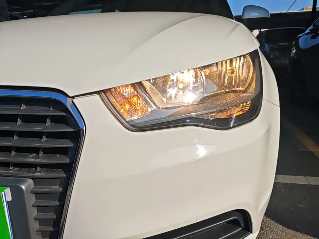 Фото 24 - Audi A1