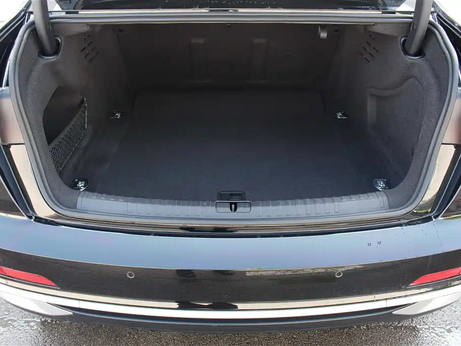 Audi A6L 2023 40 TFSI Luxury Dynamic фото 6