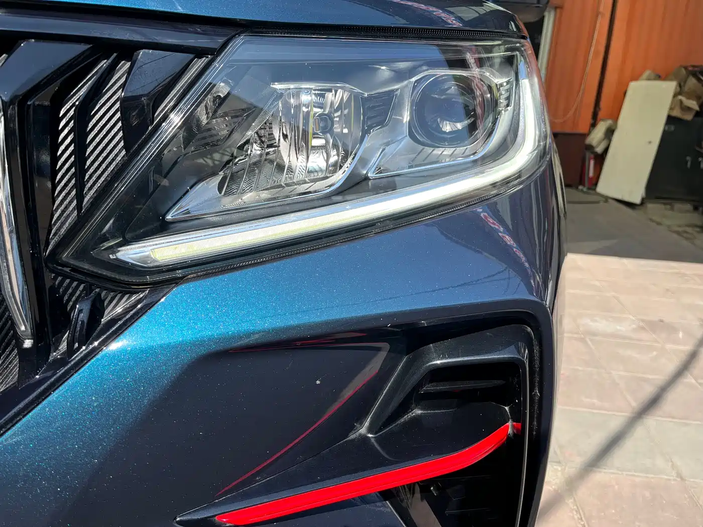 GEELY AUTOMOBILE VISION X6