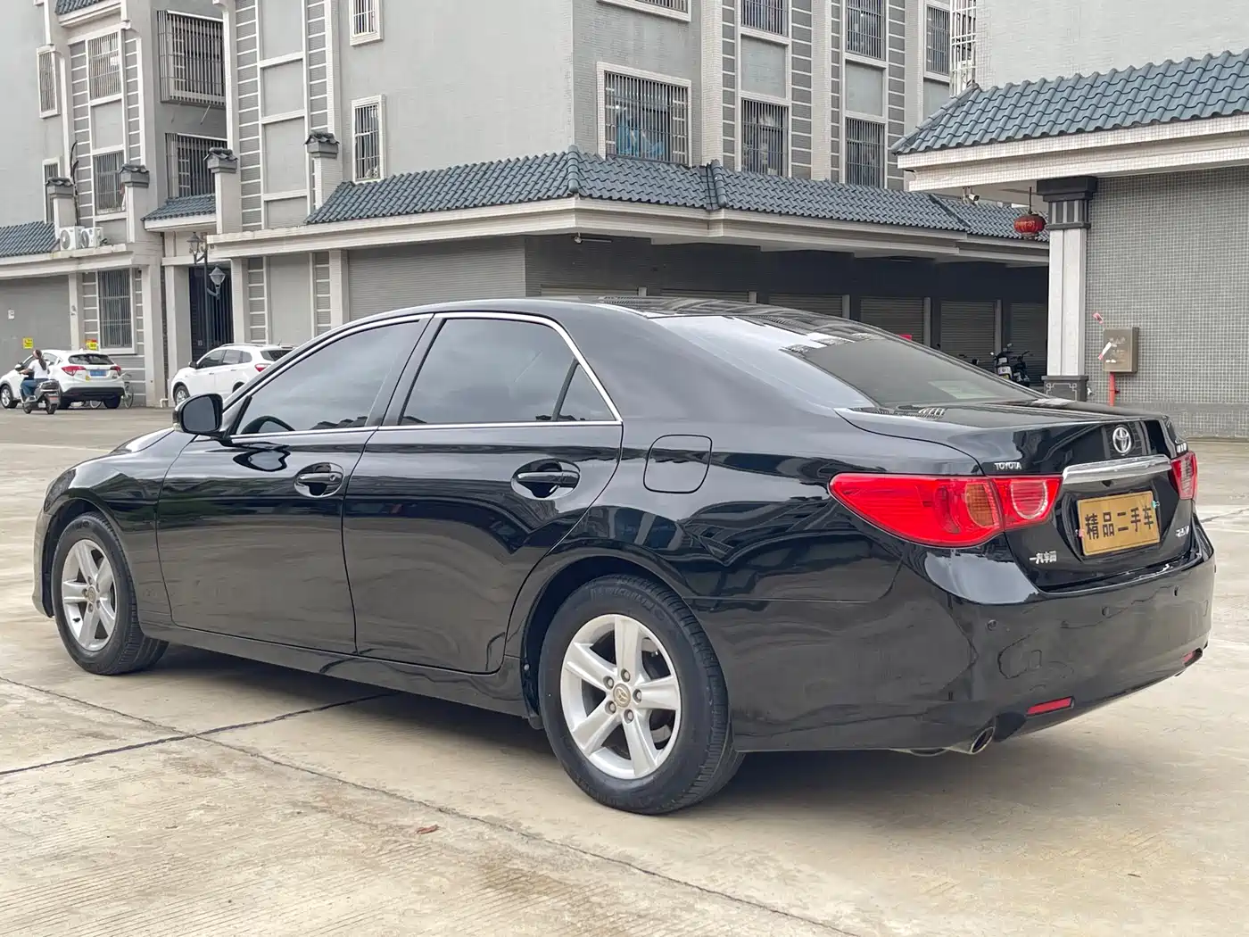 Toyota Reiz 2010 2.5V Elegance Elite Edition фото 5