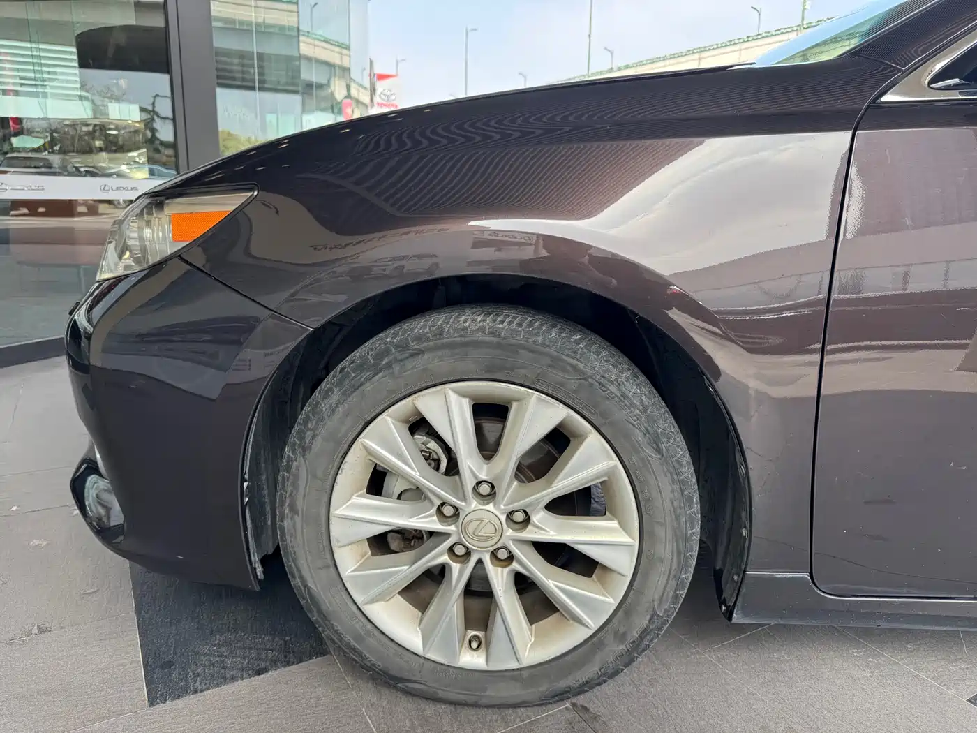Lexus ES 2013 300h Elite Edition фото 17