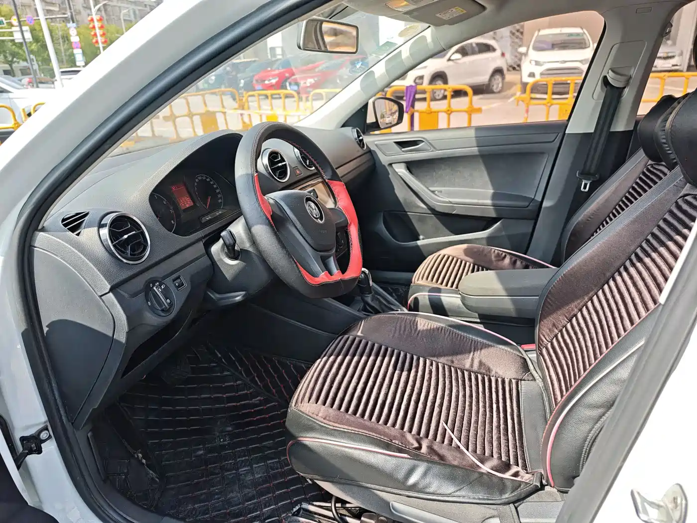 Volkswagen Jetta 2019 Dream Edition 1.5L Auto Fashion фото 7