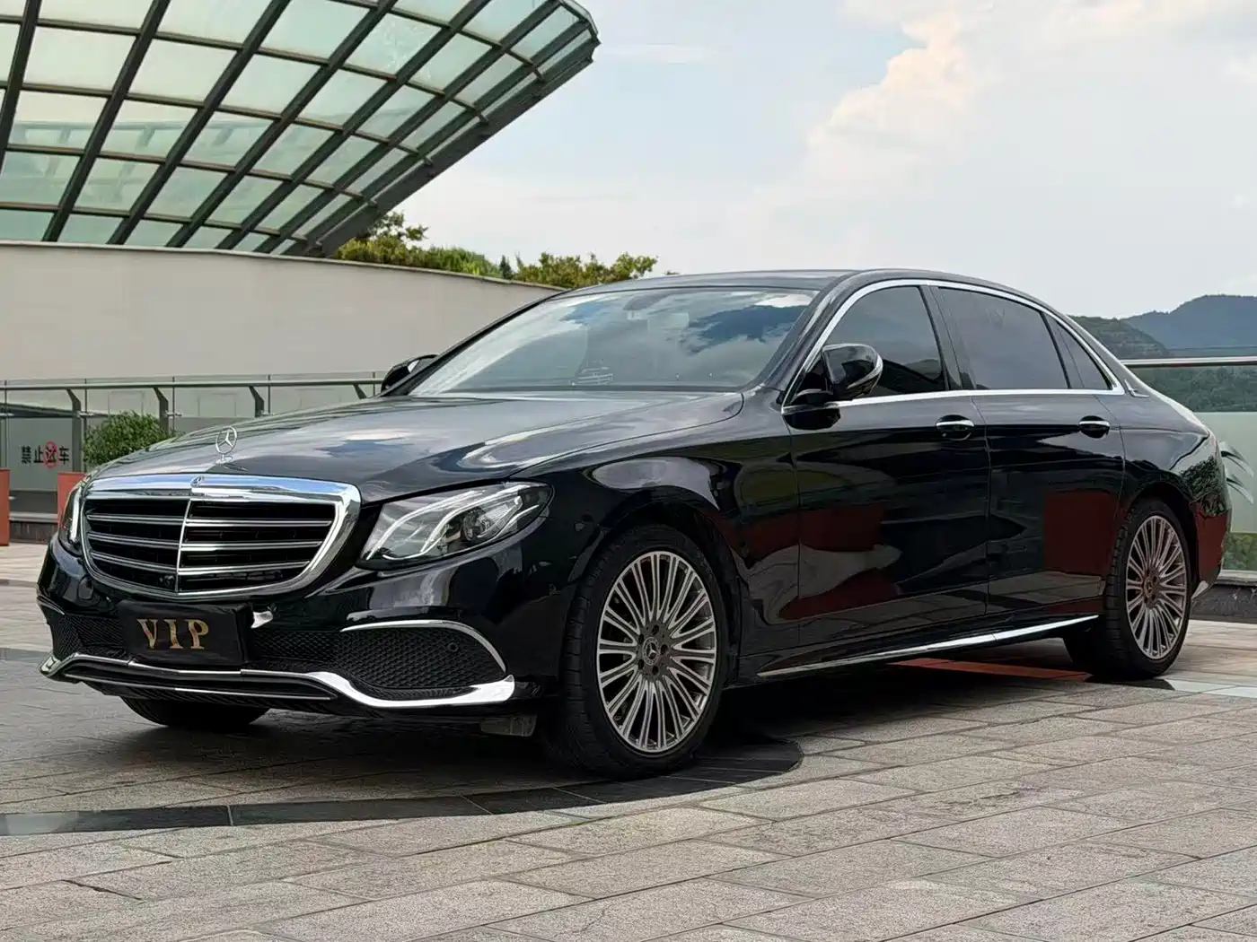  Mercedes-Benz Mercedes-Benz E-Class 2019 E 300 L Sport Fashion
