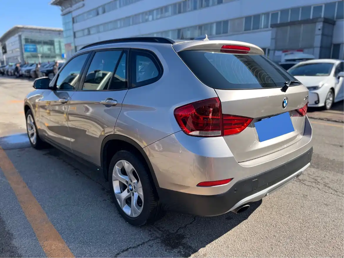 BMW X1 (Import) 2012 sDrive18i Luxury фото 6