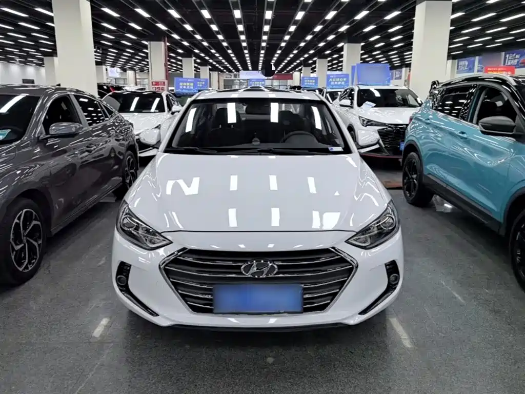 Hyundai Elantra 2016 Model 1.6L Automatic Smart Elite фото 3