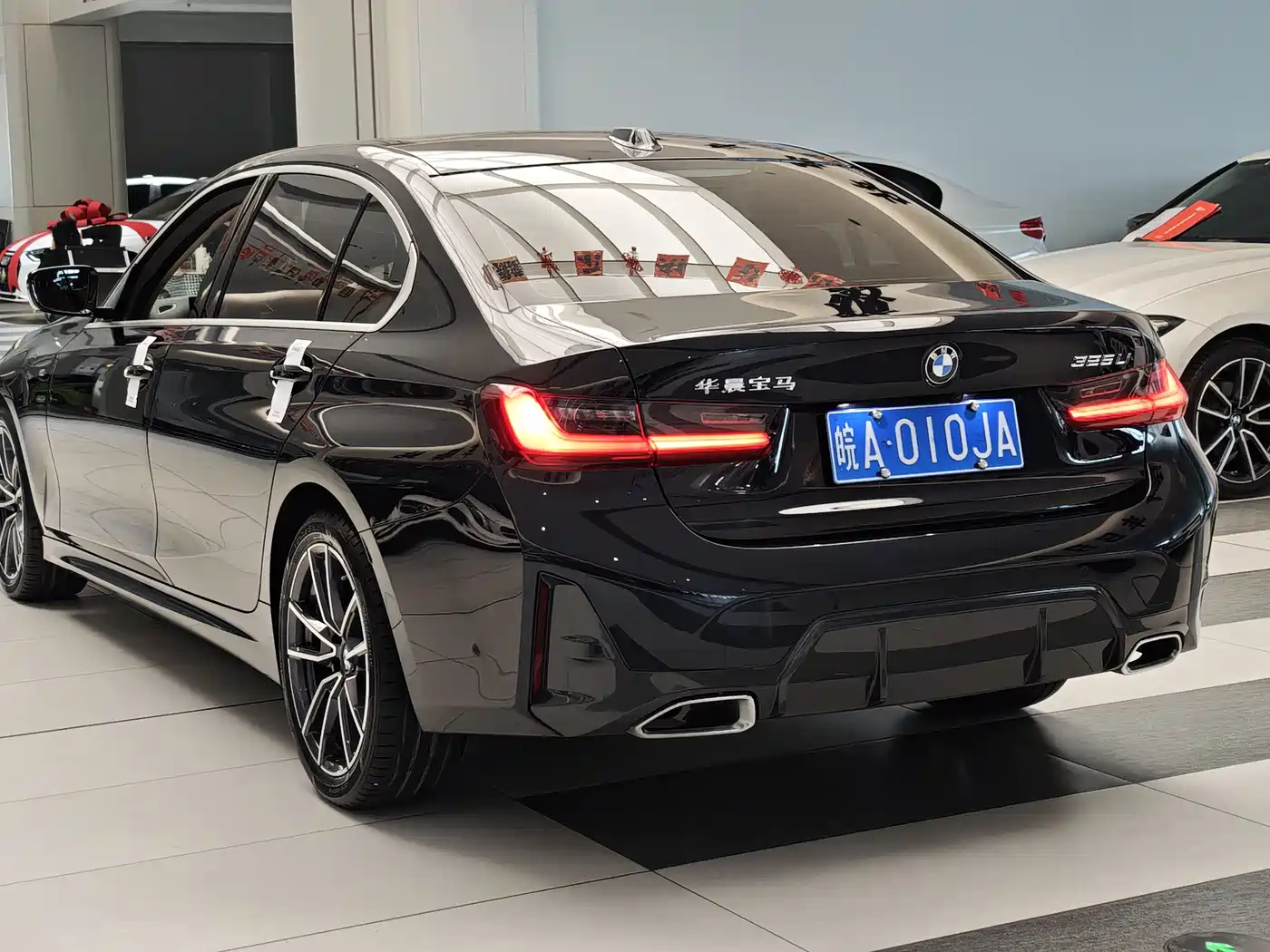 BMW 3 Series 2023 325Li M Sport Package фото 5