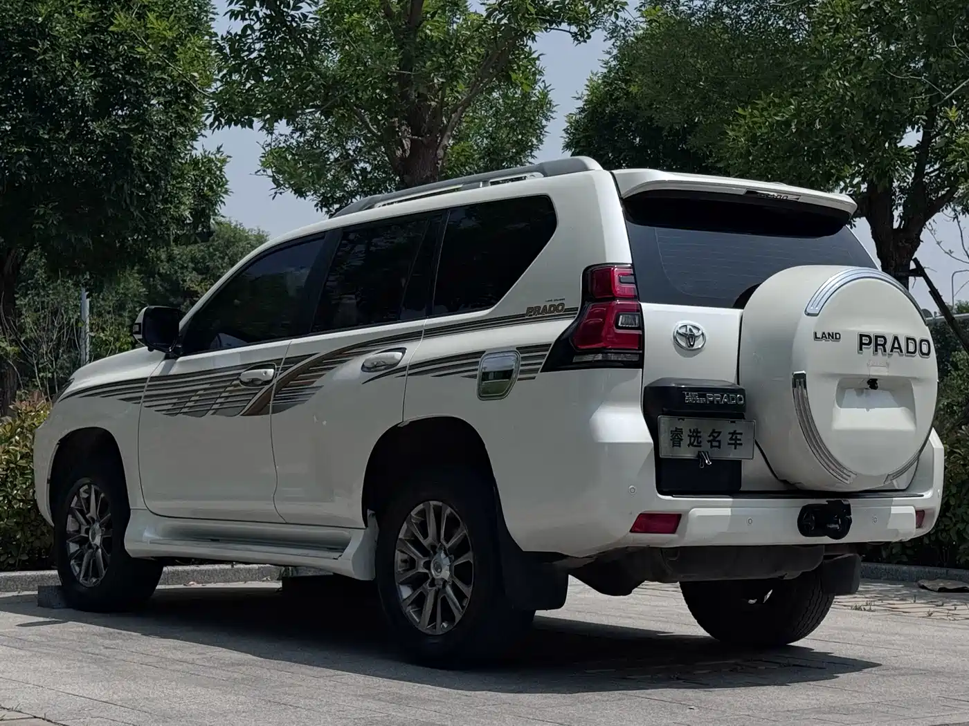Toyota Prado (Import) 2014 2.7L Automatic Standard Edition фото 5