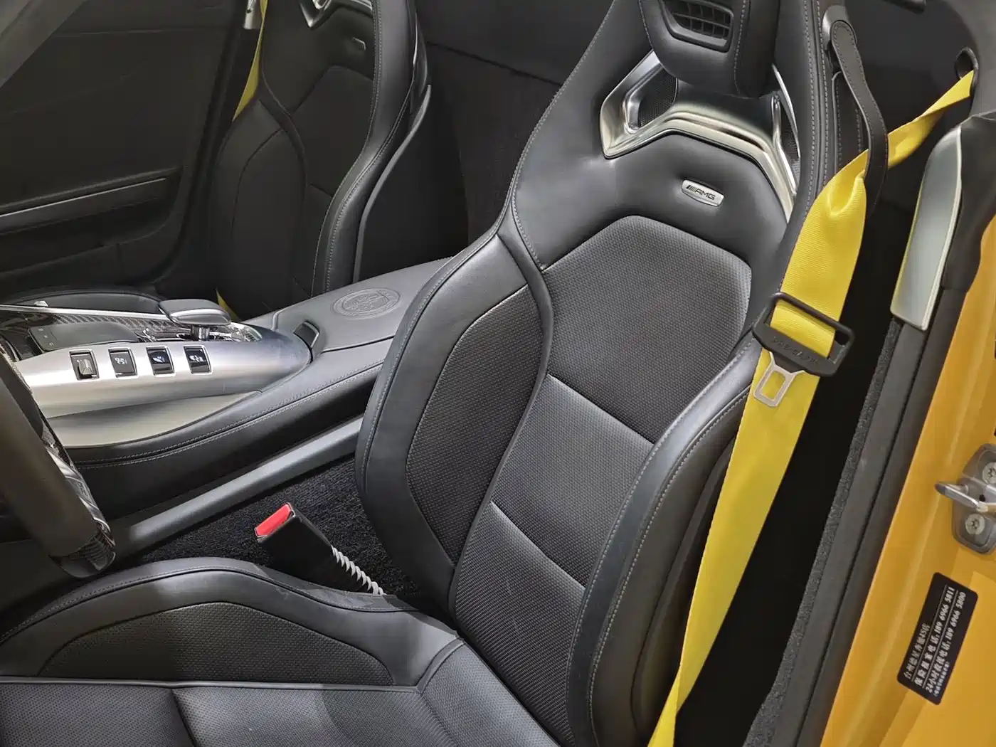 Photo 12 - Mercedes-Benz AMG GT