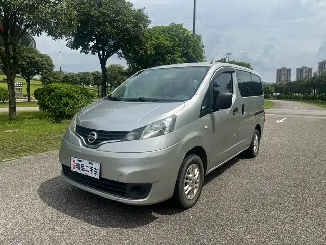  Nissan Nissan NV200 2011 1.6L 232-seat Premium Elegance Model