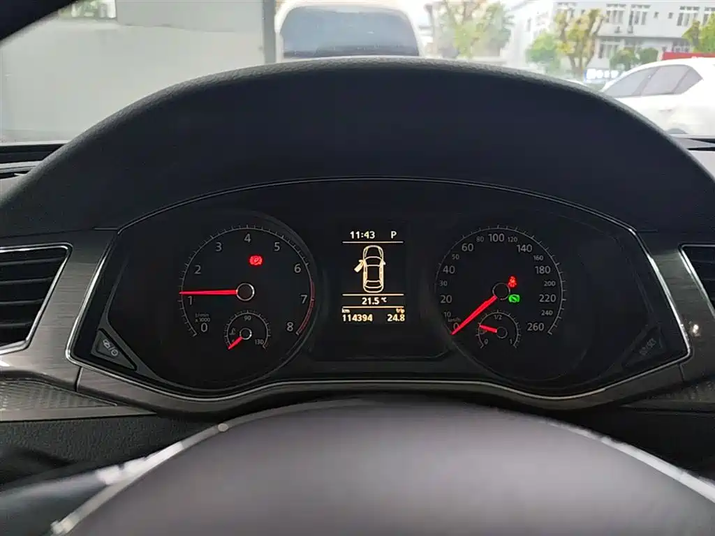 Volkswagen Passat 2016 330TSI DSG Honor Edition фото 12