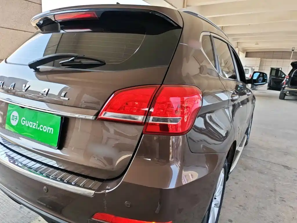 Фото 8 - Haval H2