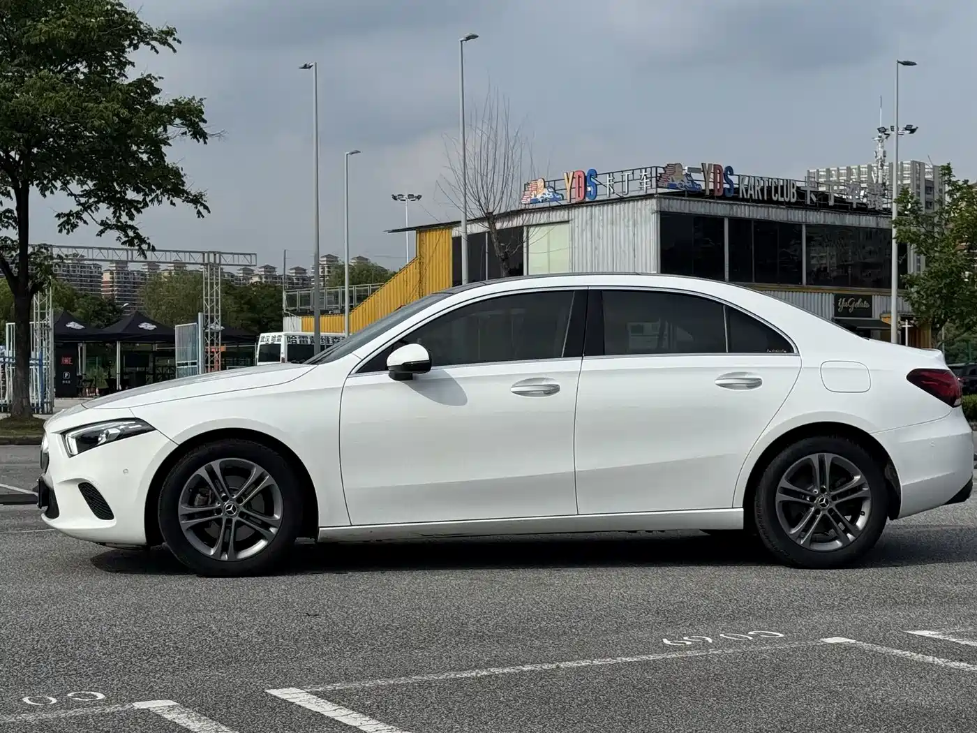 Mercedes-Benz A-Class 2019 A 200 L фото 3