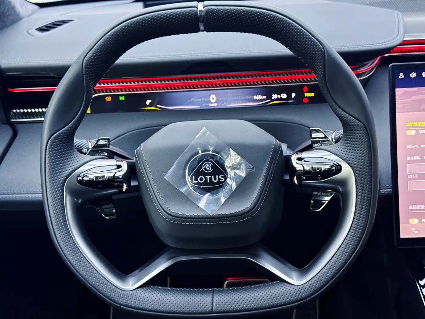 Lotus Cars ELETRE 2025 600 Touring фото 16