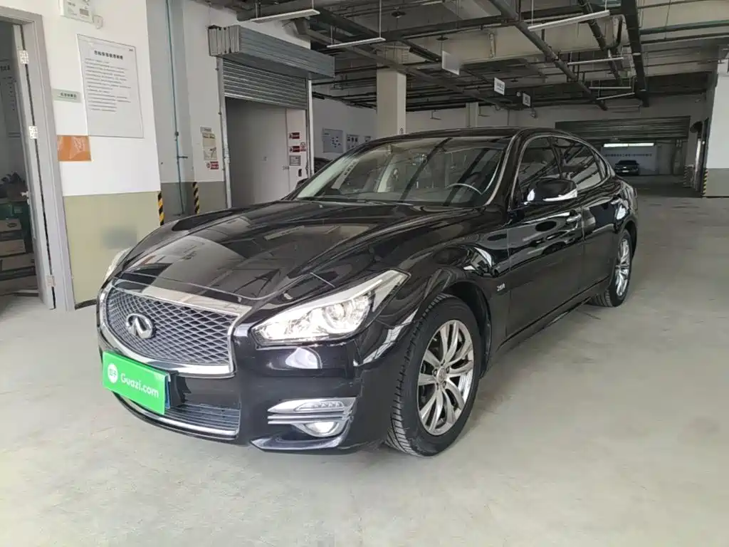 2019 Infiniti Q70