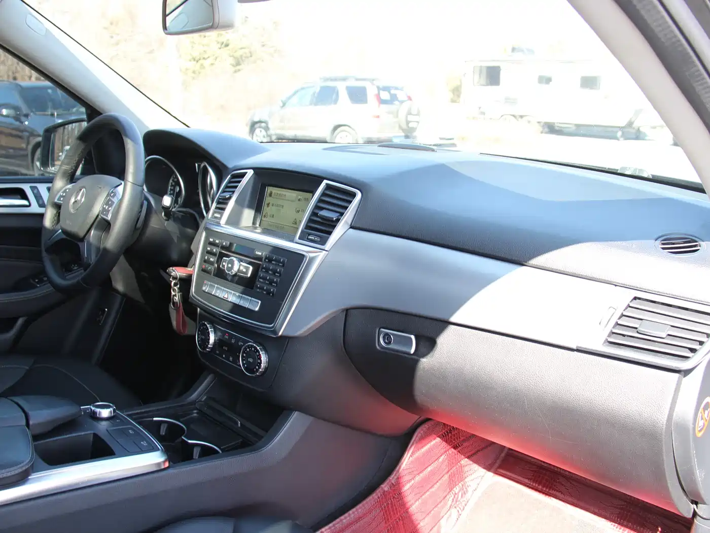 Mercedes-Benz M-Class 2014 ML 320 4MATIC фото 15