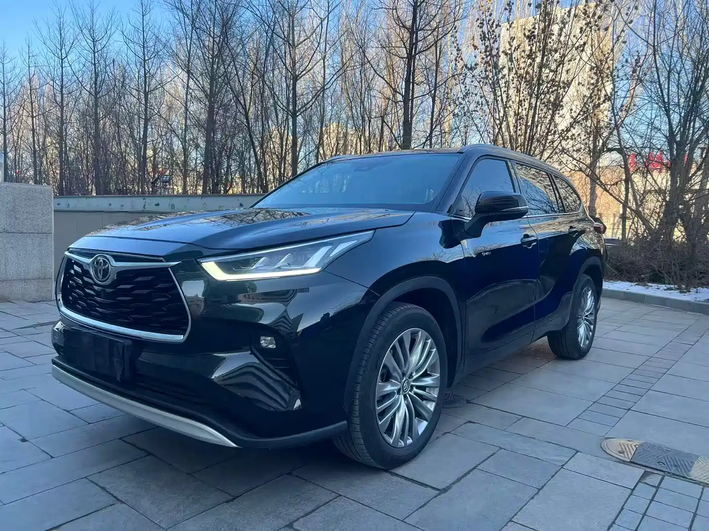 TOYOTA HIGHLANDER