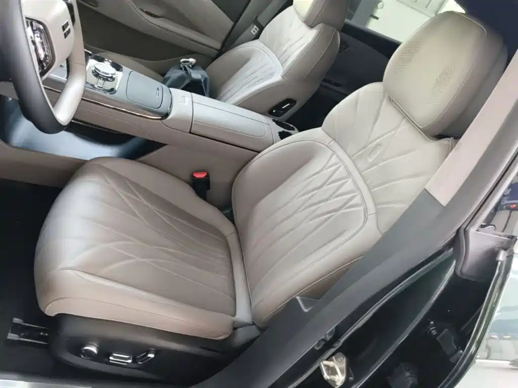 Geely Galaxy Galaxy Xingyao 8 2025 130km EM-P Starship Edition фото 15
